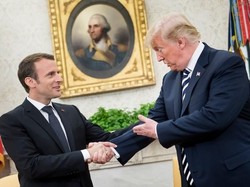 Trump Doakan Kesembuhan Macron yang Kini Positif Corona