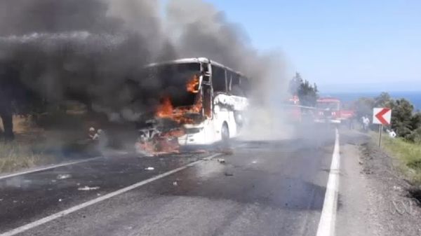Penampakan Bus Rombongan WN Australia yang Terbakar di Turki