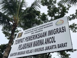 Menkum HAM Resmikan Tempat Pemeriksaan Imigrasi di Marina Ancol