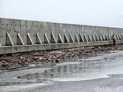 Pertama di RI, Jalan Tol akan Dibangun di Atas Tanggul