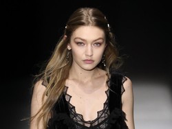 Dukung Palestina, Gigi Hadid Ungkap tentang Keserakahan