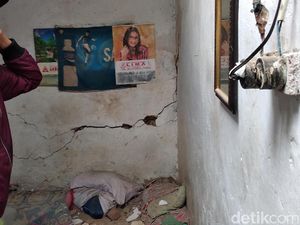 Bongkahan Batu Selamatkan Dani saat Ledakan Gas Elpiji Bongkahan Batu Selamatkan Dani saat Ledakan Gas Elpiji