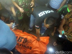 Kapal Tongkang Tabrak Anjungan, 1 Tewas dan 1 Orang Hilang