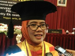Teliti Melasma pada Wanita, Betty Ekawati Raih Gelar Doktor di UGM