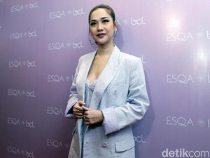 Duh! Netizen Protes Baju Bunga Citra Lestari dan Body Shaming