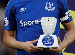 Robot Mulai Geser Peran Maskot di Sepakbola