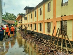 Pondok Pesantren di Ciamis Kebakaran, 32 Kobong Hangus