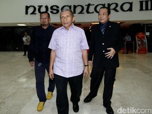 Amien Rais Serang Tokoh Balik Kanan sampai Pindah Posisi Amien Rais Serang Tokoh Balik Kanan sampai Pindah Posisi