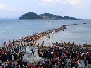 Foto: Laut Belah dan Taman Surga di Korea Selatan Foto: Laut Belah dan Taman Surga di Korea Selatan