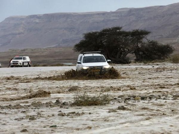 Penampakan Banjir yang Tewaskan 2 Orang di Israel dan Palestina
