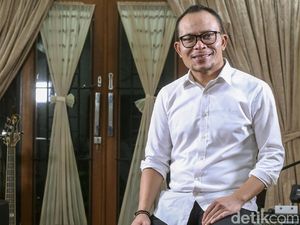 Selamat Hari Buruh! Selamat Hari Buruh!