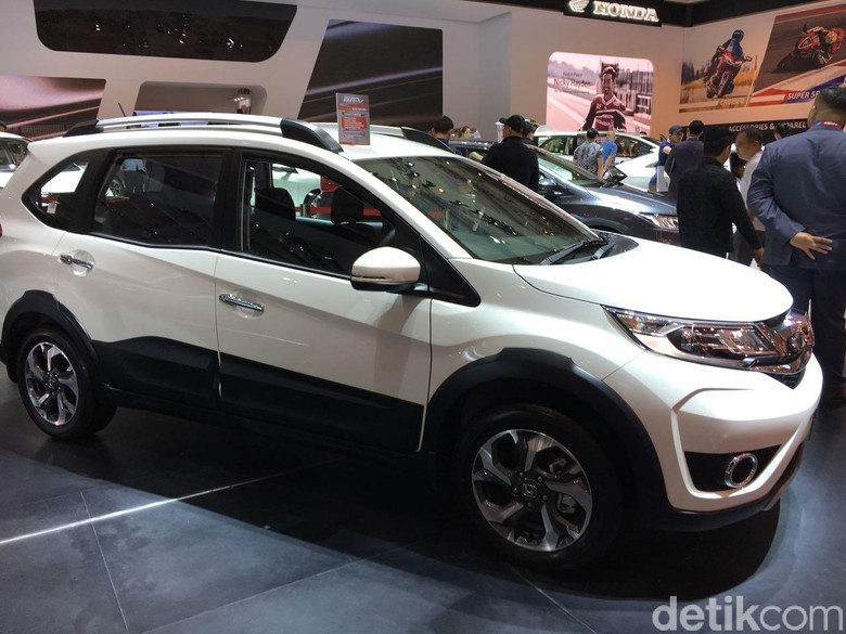 Honda BR-V di IIMS 2018. Foto: Dina Rayanti