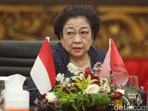 Mega Sampaikan Konsep Trisakti Bung Karno ke Bacaleg PDIP