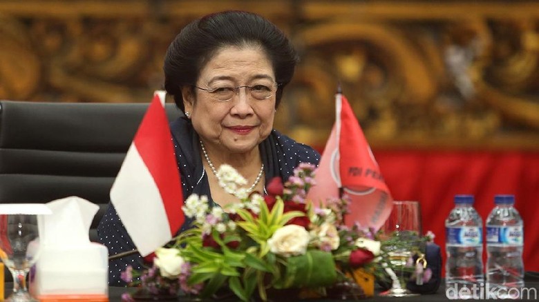 Kontroversi Gaji Megawati Lebih Tinggi dari Jokowi