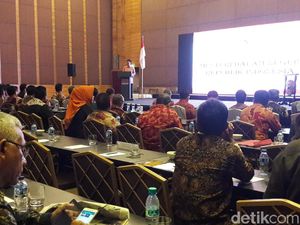 Mendagri Anggap Anggota DPR Istimewa, Lalu Singgung Fadli Zon