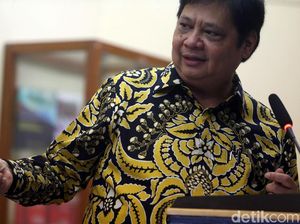 Airlangga Ambil Cuti dari Menperin Saat Ikut Kampanye Jokowi Airlangga Ambil Cuti dari Menperin Saat Ikut Kampanye Jokowi