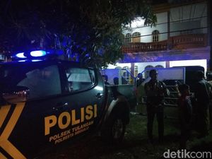Polisi Gerebek Rumah Tempat Produksi Miras Oplosan di Sidoarjo