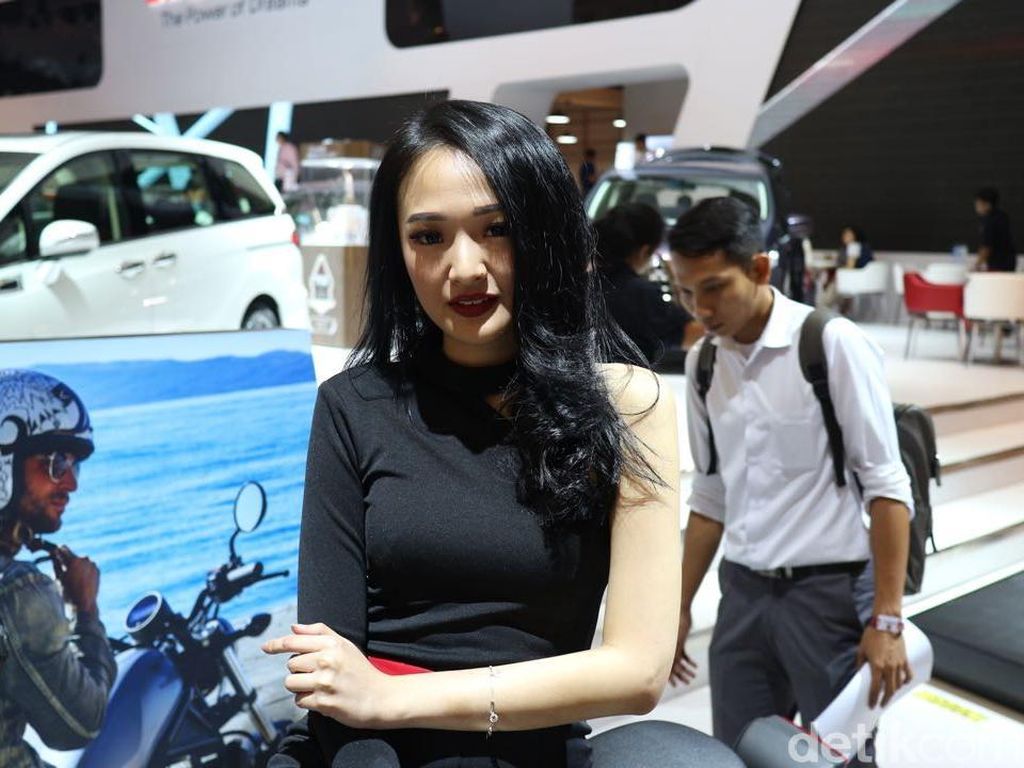 Curhatan Usher di IIMS 2018: Suka Dipandang Sebelah Mata Curhatan Usher di IIMS 2018: Suka Dipandang Sebelah Mata