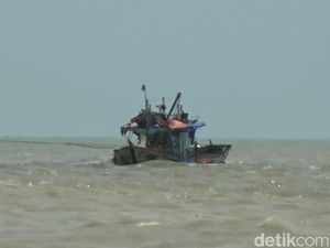 Kapal Dihantam Gelombang, Seorang Nelayan Hilang di Laut Pidie Jaya