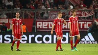 Gol Marco Asensio tak bisa dibalas oleh Bayern. Mereka pun harus rela kalah 1-2 di hadapan pendukungnya sendiri. (Foto: Michael Dalder /Reuters)