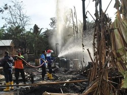 Petugas Perluas Titik Aman Warga di Lokasi Sumur Minyak Meledak