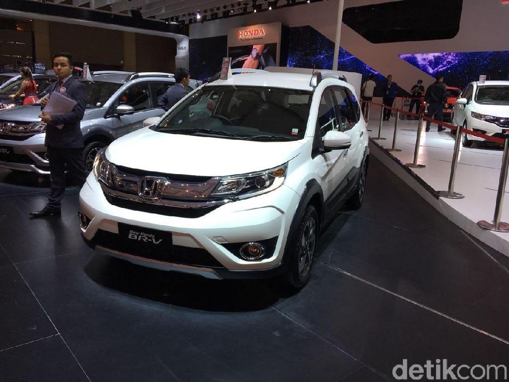 Honda BR-V Makin Tenggelam Honda BR-V Makin Tenggelam