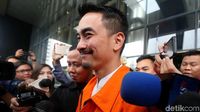 Lagi, Zumi Zola Cengengesan Aja Usai Diperiksa KPK