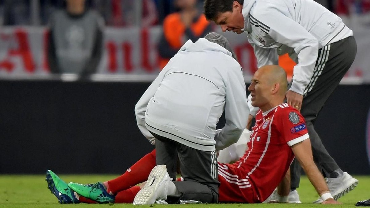 Arjen Robben hanya bertahan delapan menit di laga Bayern Munich vs Real Madrid (Foto: Thorsten Wagner/Reuters)