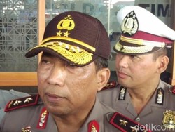 Polisi Kejar 2 Guru Keluarga Pengebom di Surabaya