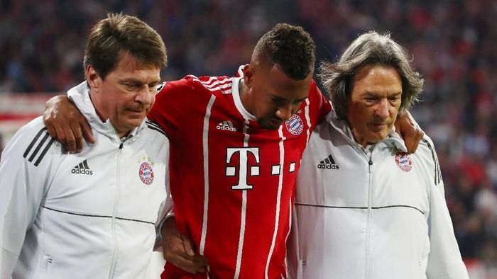 Jerome Boateng dipastikan mengalami cedera paha (Foto: Michael Dalder/Reuters) Jerome Boateng dipastikan mengalami cedera paha (Foto: Michael Dalder/Reuters)