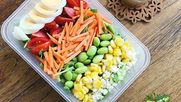 Sarapan Salad Sayur yang Sehat dan Segar Pilihan Netizen