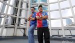 Ridwan Kamil Berjersey Persija Persib