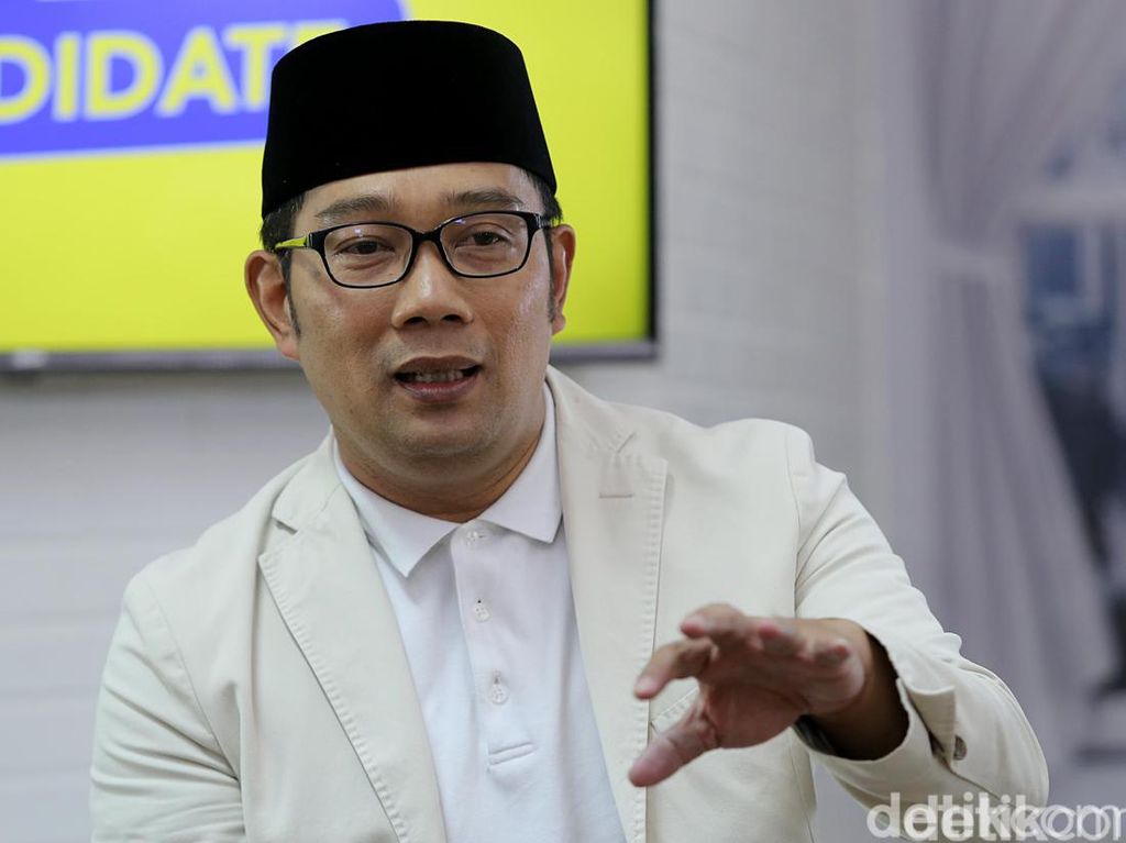 Ridwan Kamil Siapkan Kanal Digital Tampung Aspirasi Warga Jabar Ridwan Kamil Siapkan Kanal Digital Tampung Aspirasi Warga Jabar