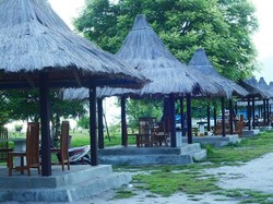 Alor Juga Punya Pantai untuk Bersantai