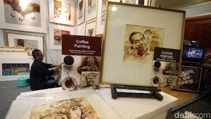 Keren, Lukisan Jokowi Ini Terbuat dari Ampas Kopi