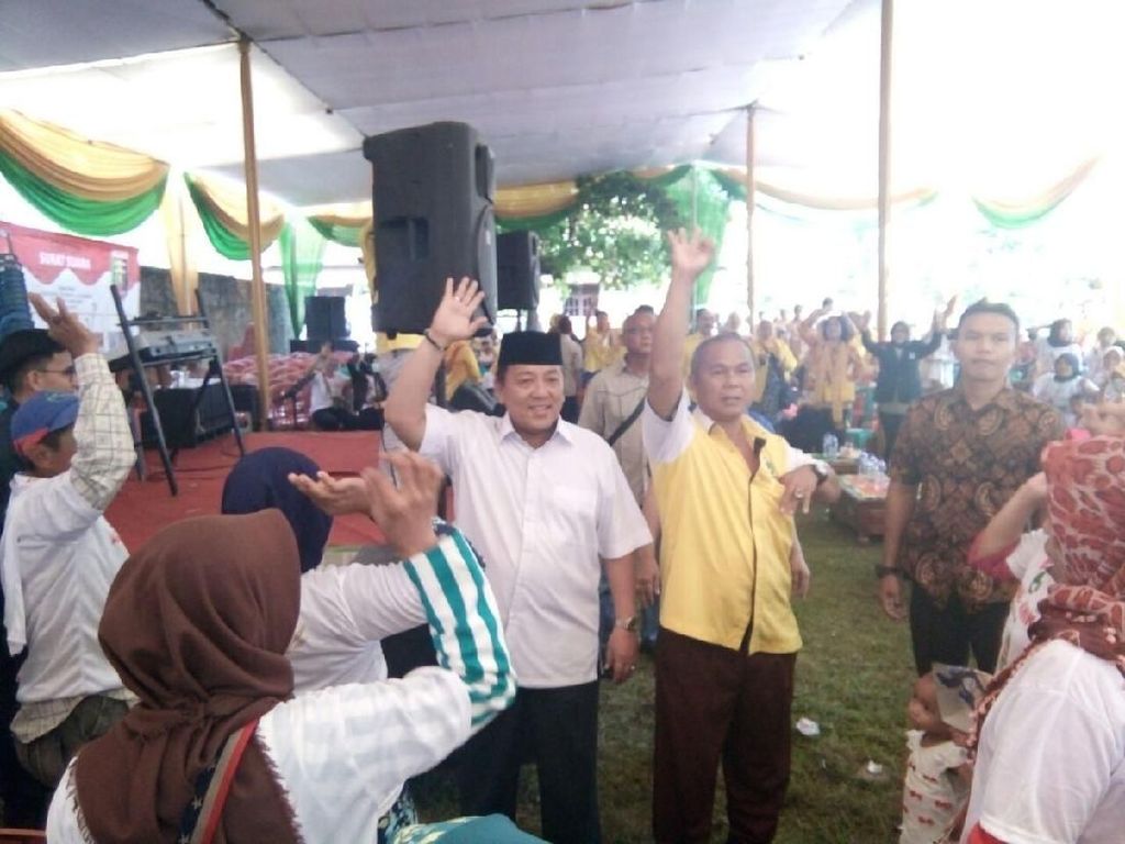 Arinal-Nunik Janji Berpihak pada Petani Arinal-Nunik Janji Berpihak pada Petani