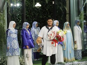 Intip Tips dan Tren Busana Lebaran 2018 Menurut Ivan Gunawan