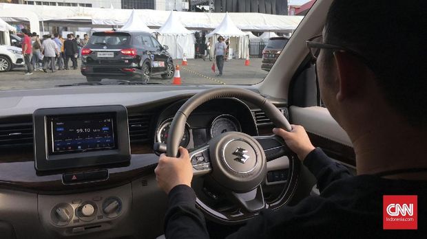 Test singkat Ertiga baru di IIMS 2018.