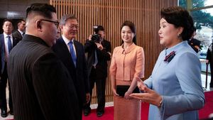 Foto: Anggunnya Ibu Negara Korut saat Curi Perhatian di Korsel