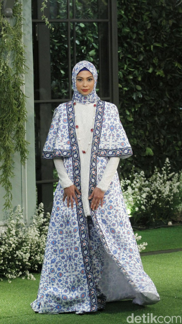 25 Koleksi Hijab Mandjha Ivan Gunawan Untuk Lebaran 2018