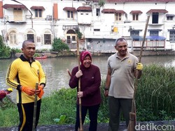 Risma Ingin Buat Obyek Wisata Sungai di Seputaran Jembatan Merah