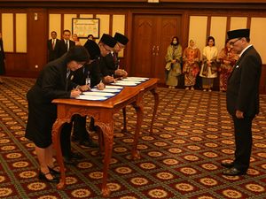 Gubernur BI Lantik 4 Kepala Satuan Kerja