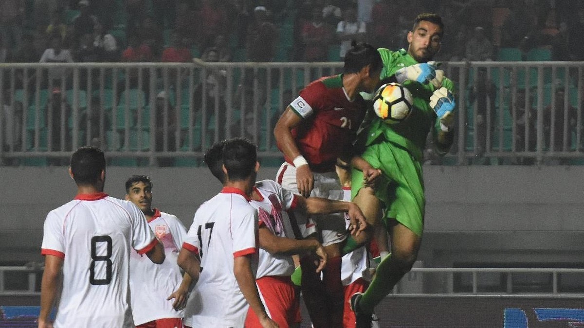 Timnas Indonesia kalah 0-1 dari Bahrain di PSSI Anniversary Cup 2018 (Foto: Indrianto Eko Suwarso/Antara Foto)