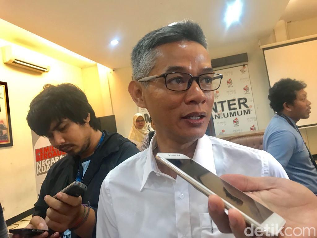 KPU akan Umumkan Nama Caleg yang Tak Buka Data Pribadi KPU akan Umumkan Nama Caleg yang Tak Buka Data Pribadi