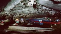Foto: Gua Tanpa Cahaya & Kolam Keramat