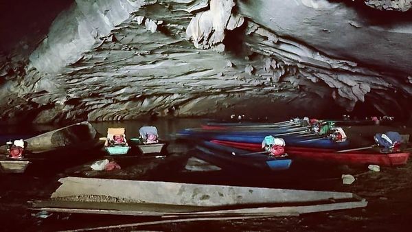 Foto: Gua Tanpa Cahaya & Kolam Keramat