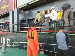 Api Padam, Seluruh Awak Kapal Kuala Mas Selamat Api Padam, Seluruh Awak Kapal Kuala Mas Selamat