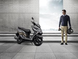 Ini Tampang Pesaing NMAX dan PCX dari Suzuki