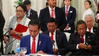Foto: Jokowi Hadiri KTT ke-32 ASEAN di Singapura