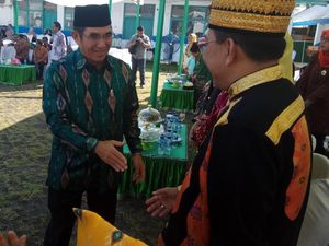 Hamdan Zoelva Dapat Mandat Nyapres dari Raja Senusantara Hamdan Zoelva Dapat Mandat Nyapres dari Raja Senusantara